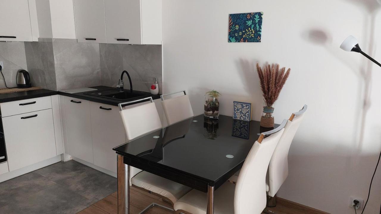 Jasmin Arkadia Appartement Warschau Buitenkant foto